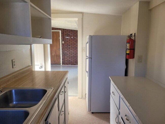 Foto del edificio - 2415 Baker St