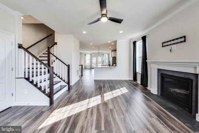 Building Photo - 2530 Lanham Hill Cir