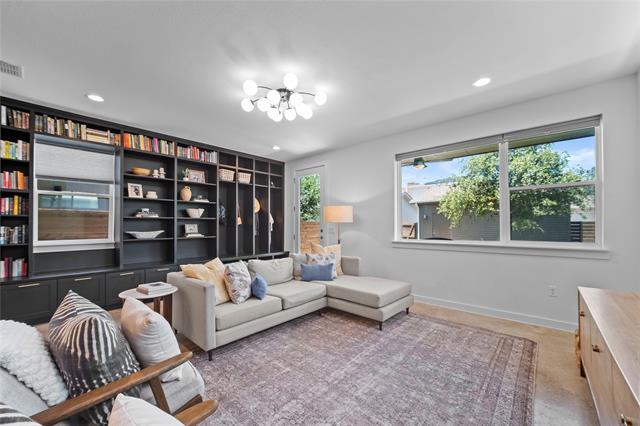 Foto del edificio - 5343 Ellsworth Ave