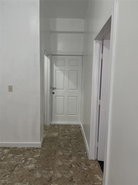 Building Photo - 20890 Cochran Rd