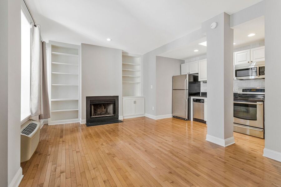 Photo - 2145 California St NW-308