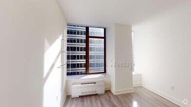 Building Photo - 10 Hanover Square