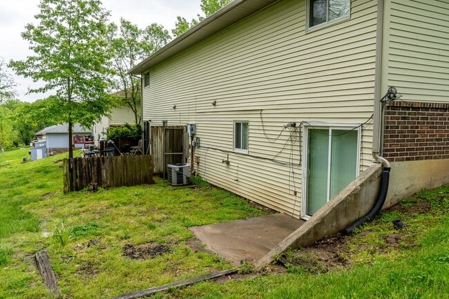 Building Photo - 4501-4503 Millbrook Dr.