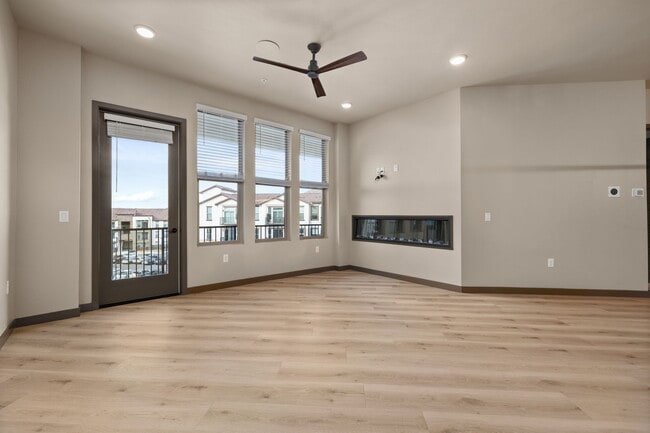 Foto del edificio - Double R