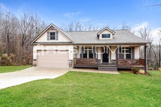 Building Photo - 69 Lyle Dr