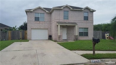 Building Photo - 3425 Ozark Ave