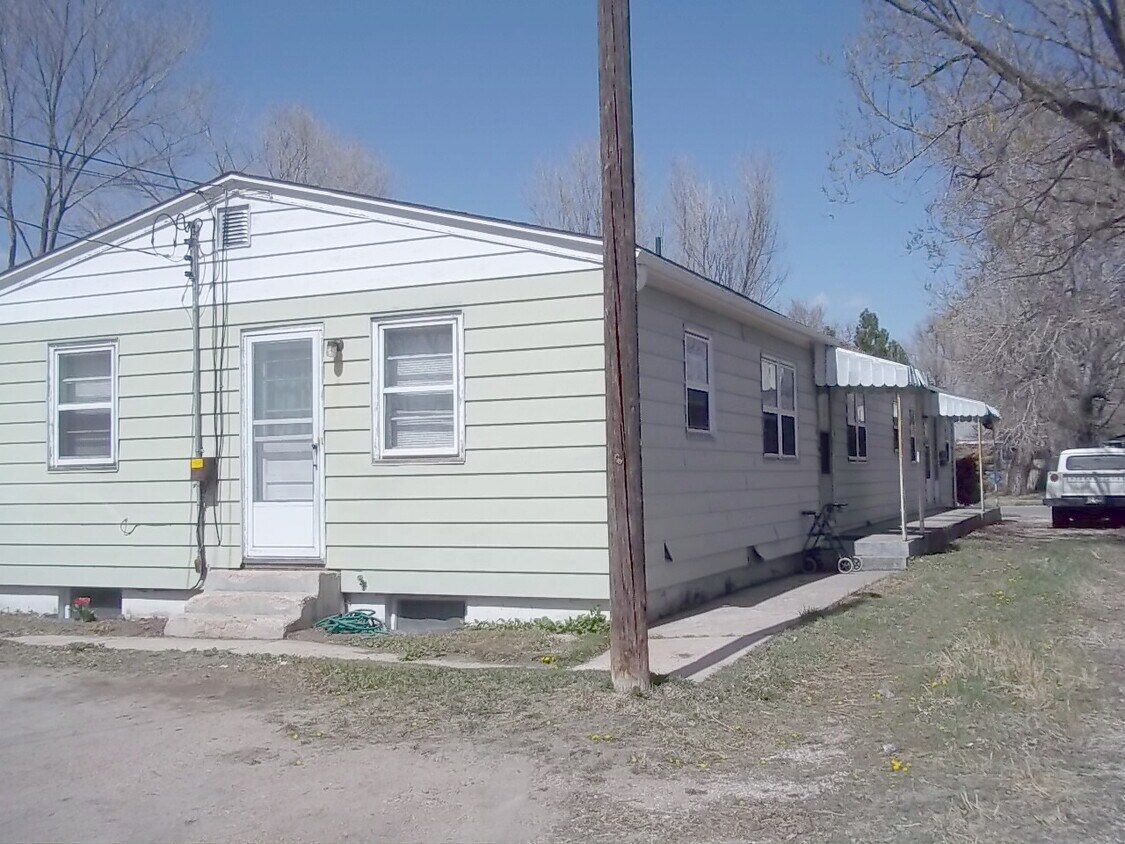 Primary Photo - 1005 E 20th St