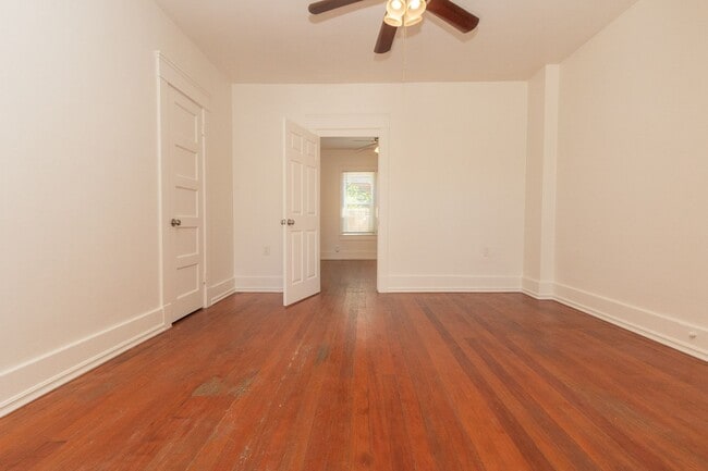 Building Photo - Charming 1-Bed/1-Bath Unit One Block from the Heart of Barrio Logan! $1000 DEPOSIT!