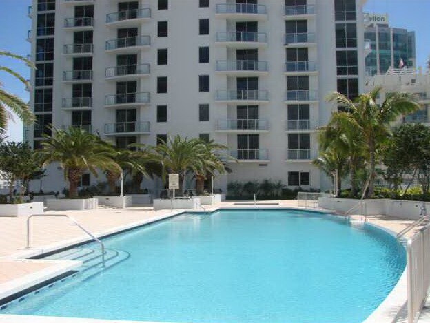 Foto del edificio - 1050 Brickell Ave