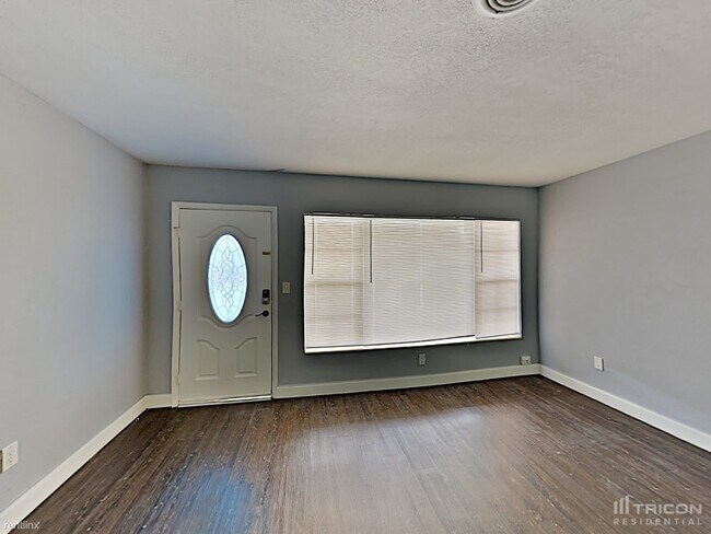 Building Photo - 1015 NW 130th St