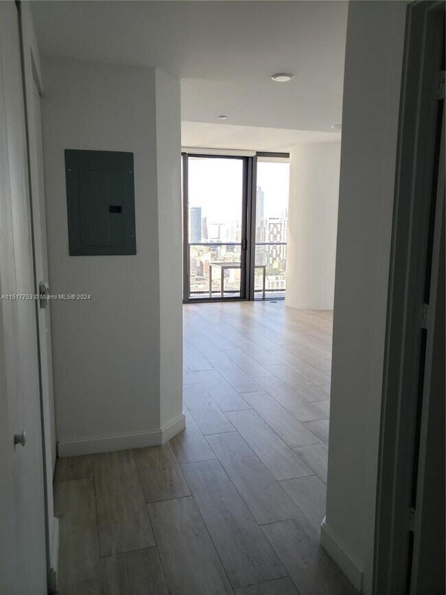 Foto del edificio - 55 SW 9th St