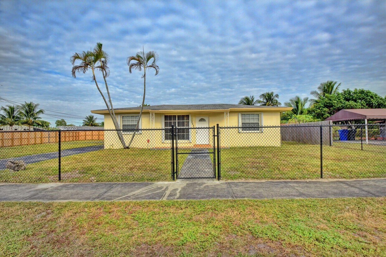 Foto principal - 3531 SW 36th St