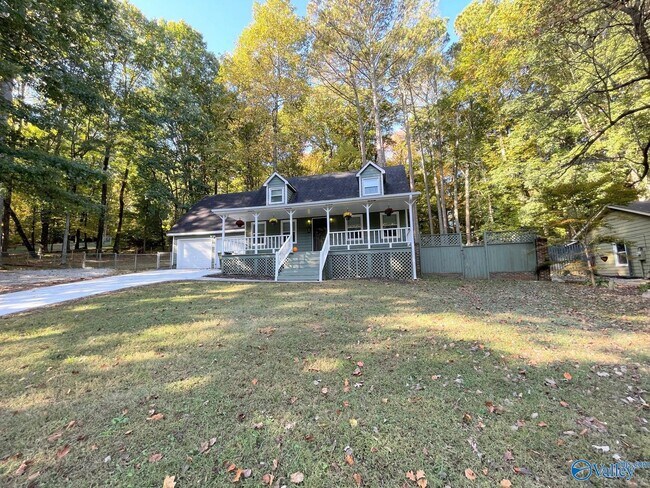 Building Photo - 205 Pine Ridge Rd