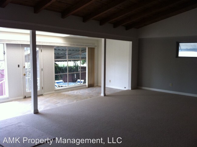 Building Photo - 6857 Airoso Ave