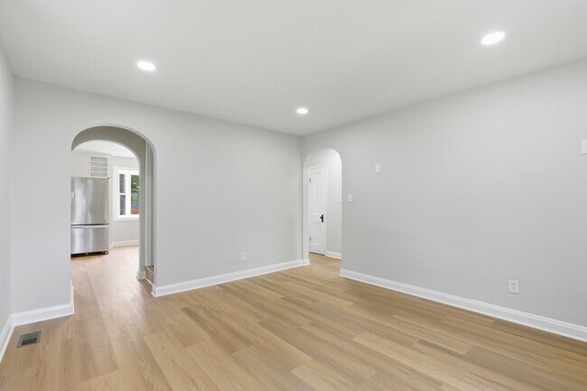 Foto del edificio - 3133 Willoughby Rd