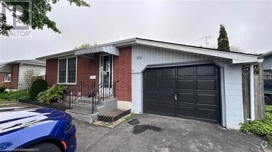 Building Photo - 59 Birchcliffe Crescent
