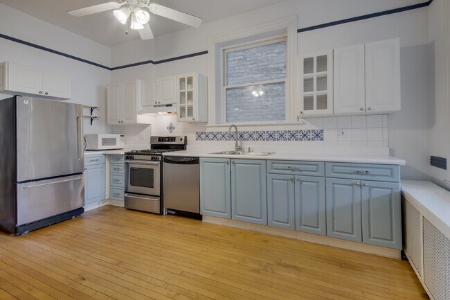 Foto del edificio - 916 N Winchester Ave