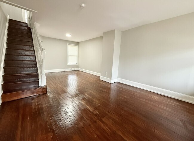 Photo - 2020 Margaret St Townhome
