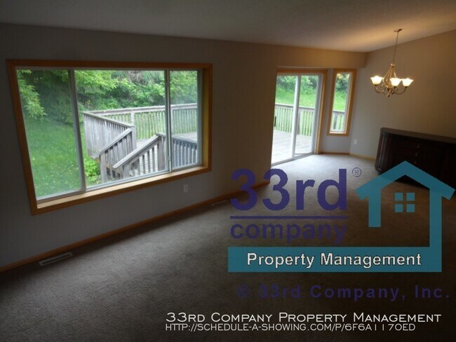 Building Photo - Welcome to this 4 level split entry home!
