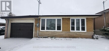 Building Photo - 25 Brantwood Dr