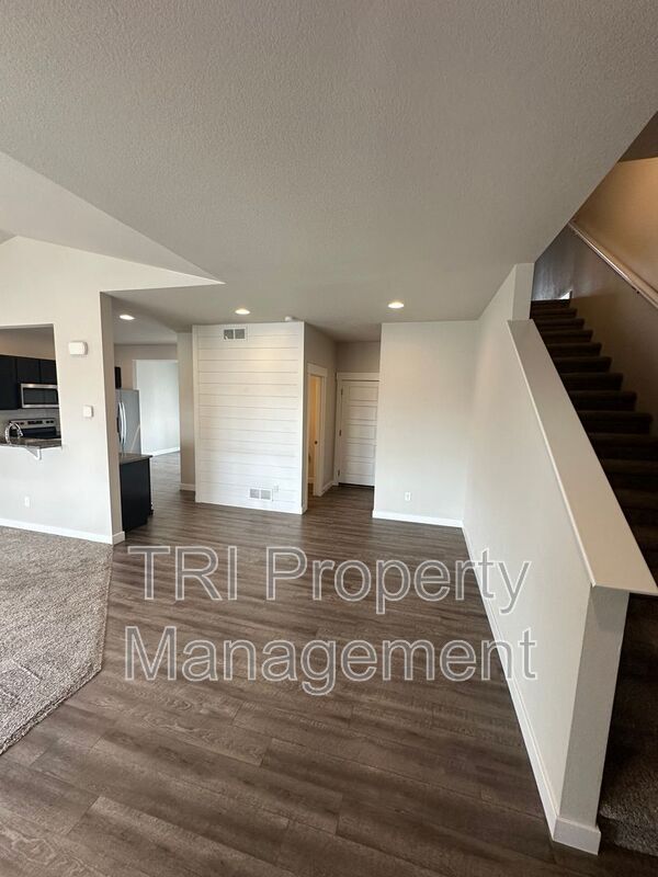 Foto del edificio - 218 E Chestnut St