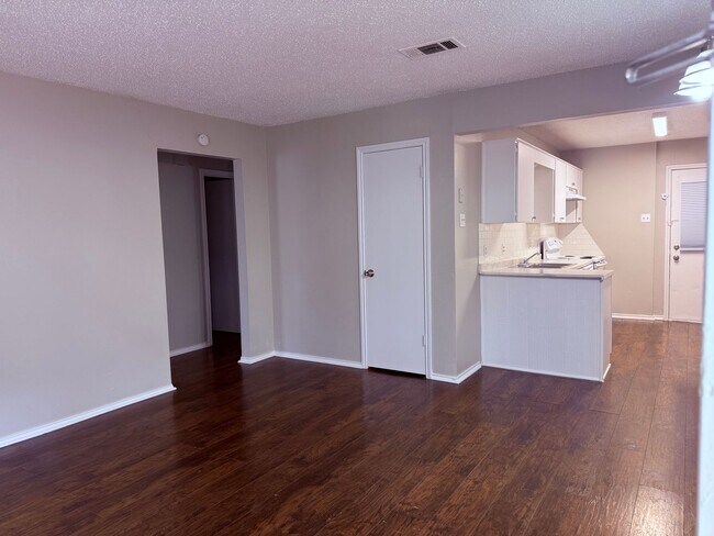 Foto del edificio - 2400 Alexander Ave