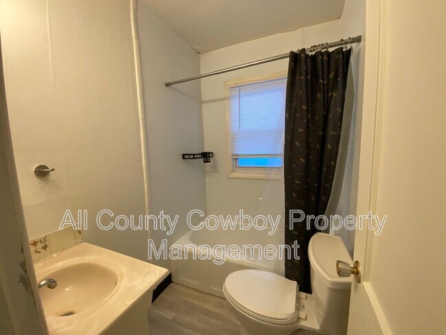 Foto del edificio - 1009 E Flint St