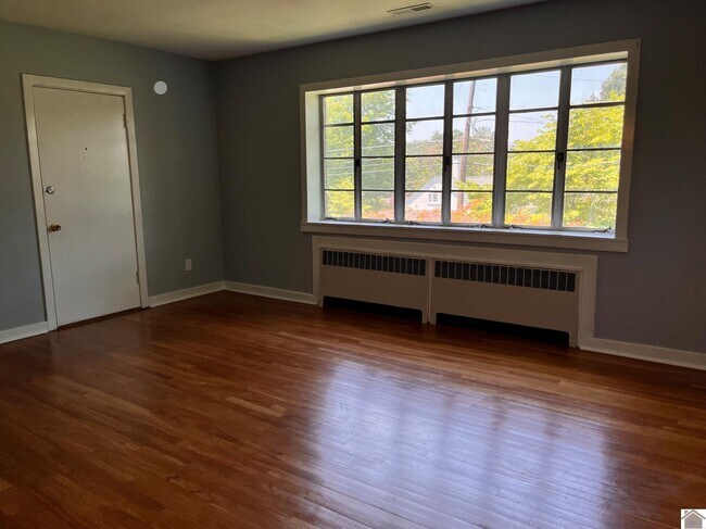 Foto del edificio - 3522 Buckner Ln
