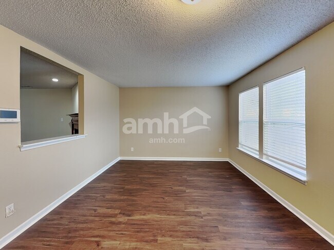 Foto del edificio - 356 Sunbeam Ln