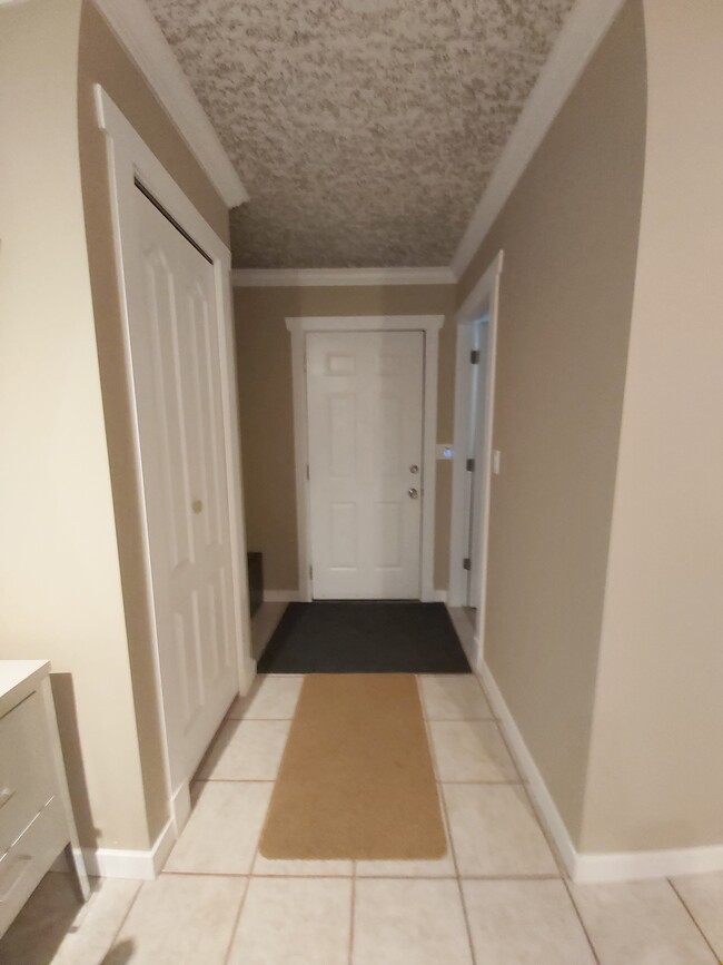Building Photo - 439 Sands Crt