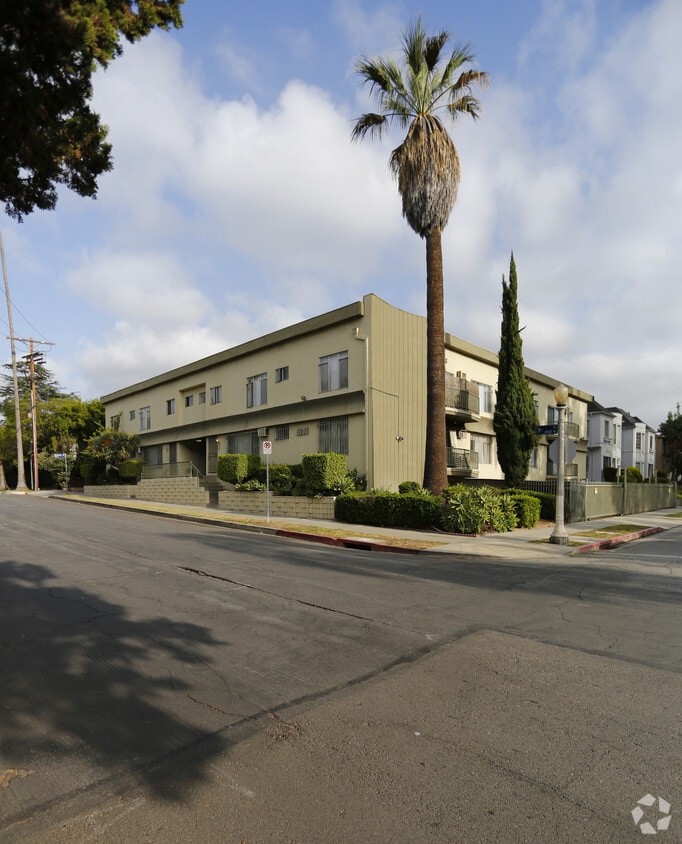 Building Photo - 4505 W 5th St