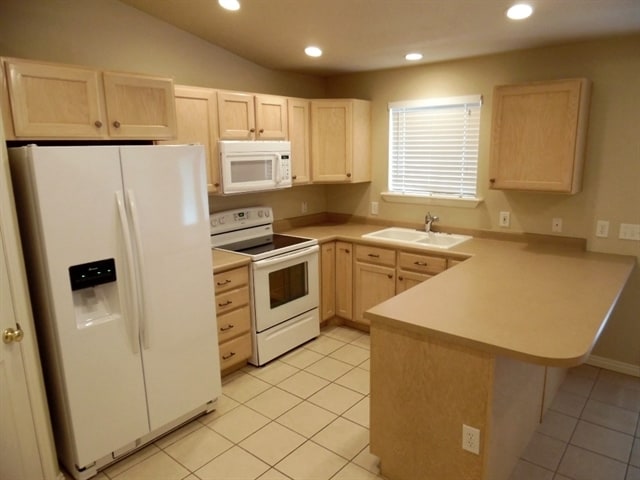 Building Photo - 5763 W Sunbright Ln