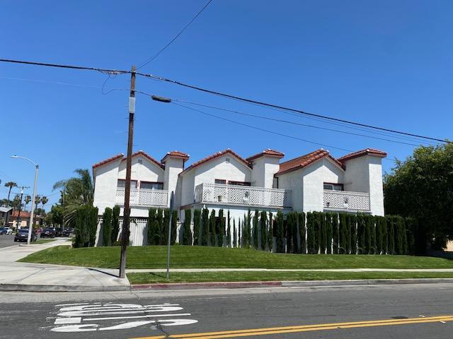 West side of complex - 7502 Franklin St