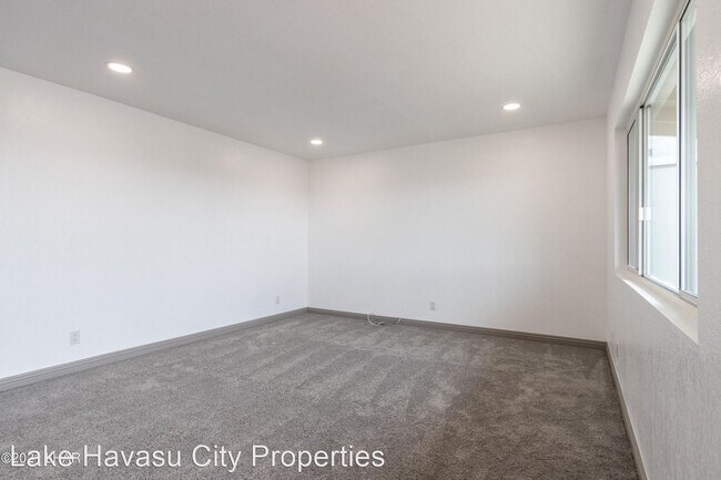 Foto del edificio - 2 br, 2 bath House - 1010 Coconut Grove Dr