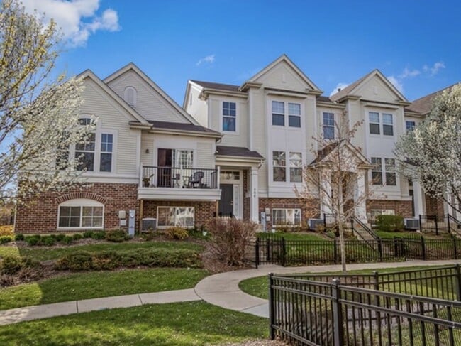 Building Photo - 508 Grosvenor Ln