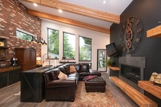 Building Photo - 392 Buck Loop Rd