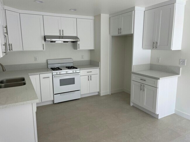 Foto del edificio - 8072 Constantine Dr