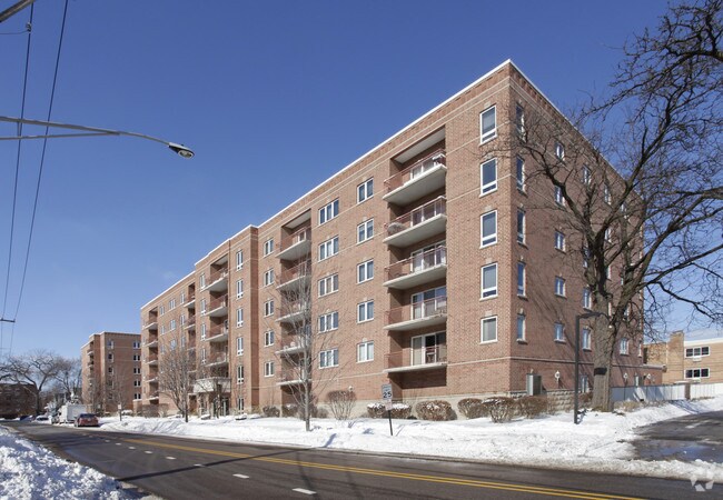 Primary Photo - Meridian East