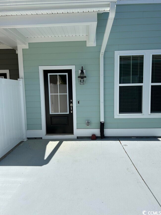 Building Photo - 2514 Blue Crane Cir