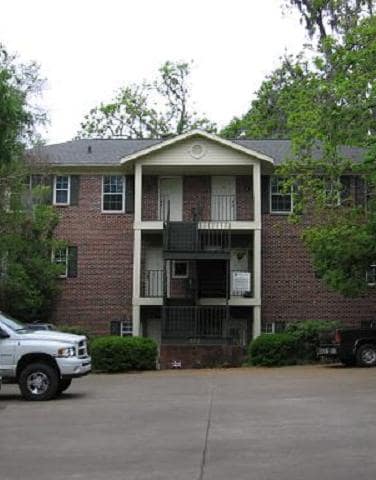 Building Photo - 304 N Meridian St
