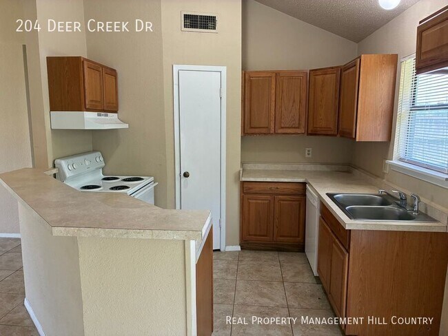 Foto del edificio - 204 Deer Creek