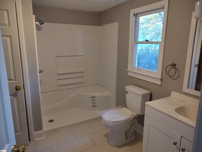 Foto del edificio - 111 Middleton Ln