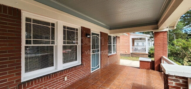 Photo - 3411 N Fulton Ave House