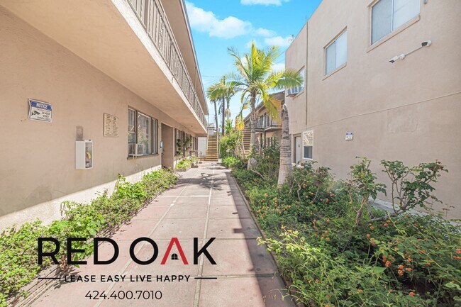 Foto del edificio - 2660 Zoe Ave