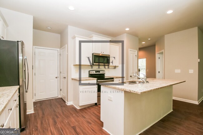 Foto del edificio - 133 Avonwood Cir