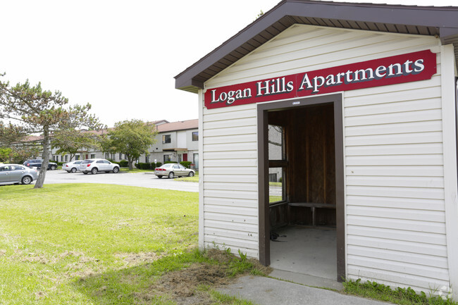 Logan Hills - Logan Hills Apartments