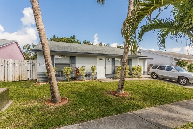 Foto del edificio - 5990 Ithaca Cir W