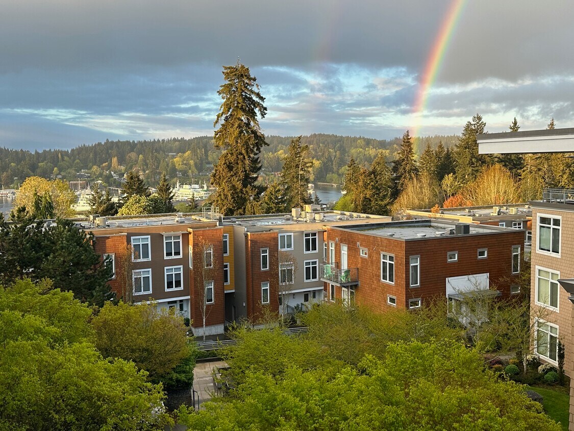 190 Harbor Sq Loop NE Unit C429, Bainbridge Island, WA 98110 Condo