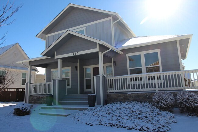 Foto del edificio - Fantastic Gold Hill mesa 3bdrm Home with P...