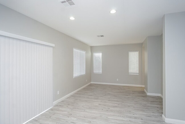 Building Photo - 7942 Imperial Treasure St